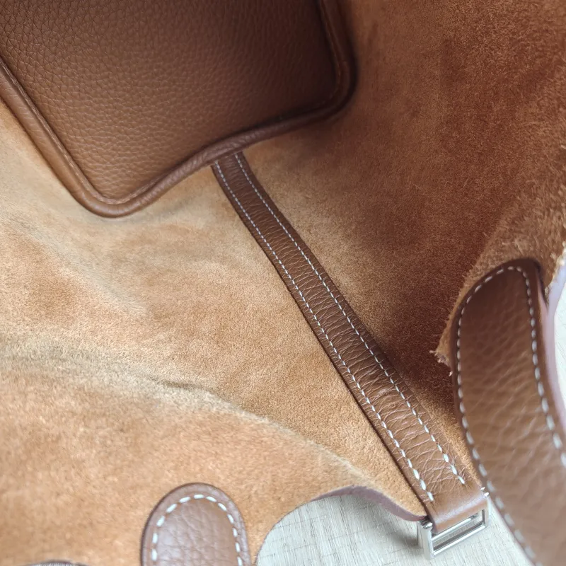 Hermès Top Handle Bag Picotin Lock 18 18 TC Calfskin Small 18 × 13 × 19 cm u — detail view 3 of 9