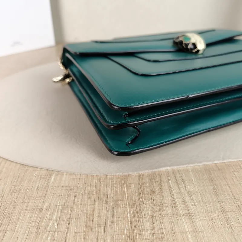 Bvlgari Crossbody Bag Serpenti Forever Collection Crossbody Bag Green Calfskin Medium 28 × 7.5 × 19 cm — detail view 6 of 12