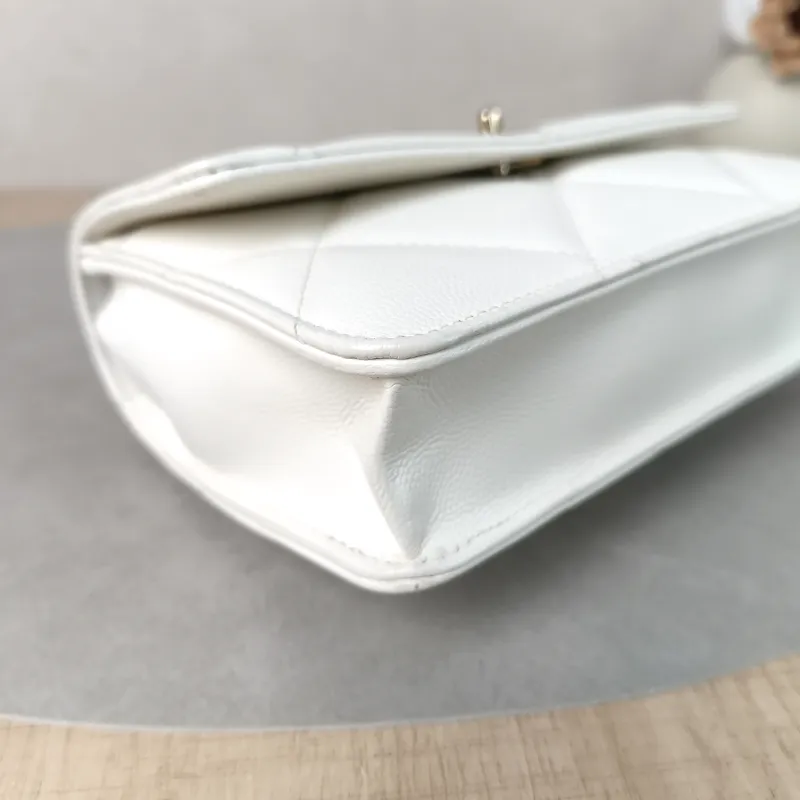 Chanel Backpack Backpack White Calfskin One Size18.2 × 5 × 14 cm — detail view 12 of 15