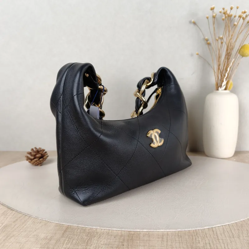 Chanel Shoulder Bag hobo Black with Gold-Tone Hardware Calfskin One Size 24 × 7 × 27 cm — cover view 5 of 6
