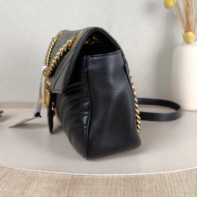 GUCCI Crossbody Bag GG Marmont Medium Marmont 26 Black CC alfskin Medium 26 × 7 × 15 cm — detail view 9 of 13
