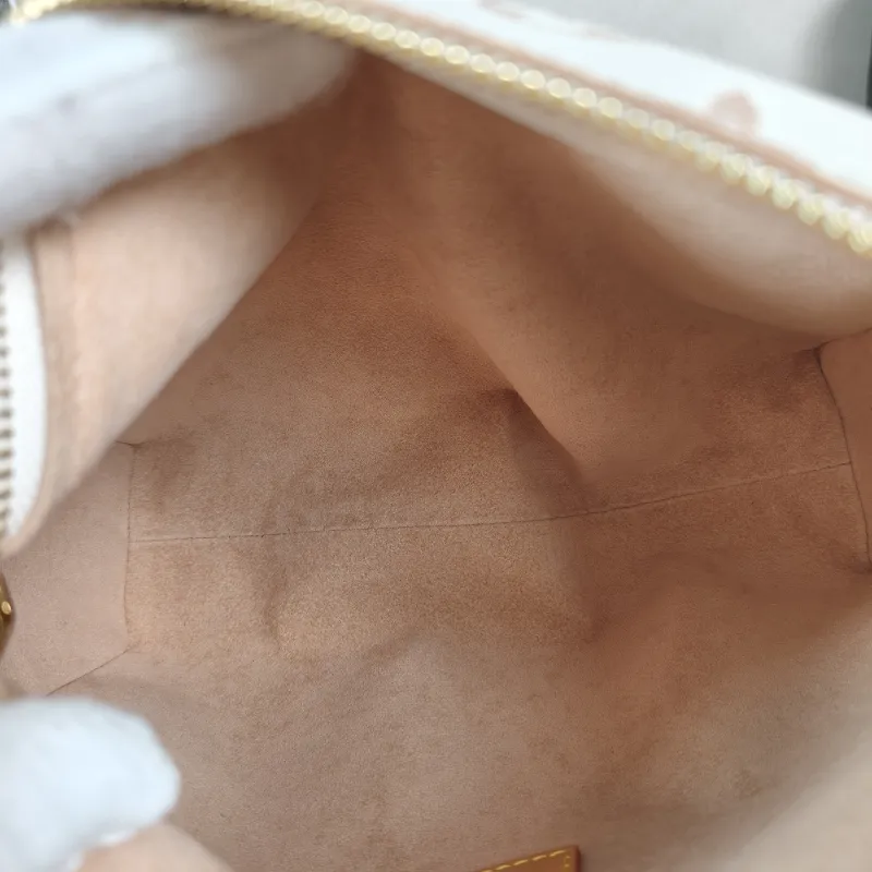 Louis Vuitton Crossbody Bag Side Trunk Box · Black PVC Medium 23.5 × 8.5 × 16 cm — detail view 8 of 11