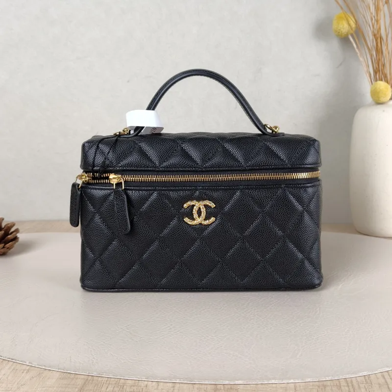 Chanel Crossbody Bag lp Vanity Case Bag Black Calfskin One Size 19.5 × 5 × 17 cm
