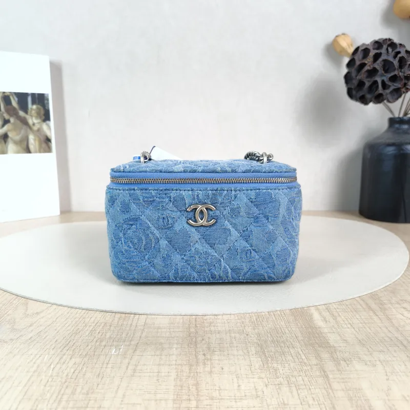 Chanel Crossbody Bag Edition Blue Canvas One Size16 × 8 × 9.5 cm