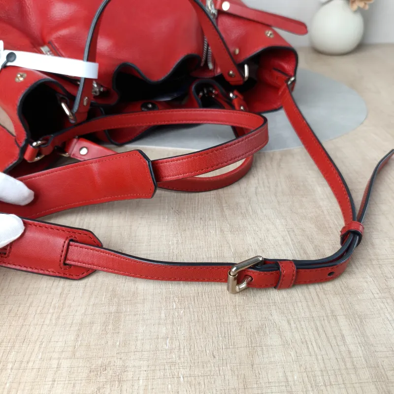 BURBERRY Top Handle Bag Tote Bag Red Calfskin 22 × 11 × 22 cm — detail view 6 of 11