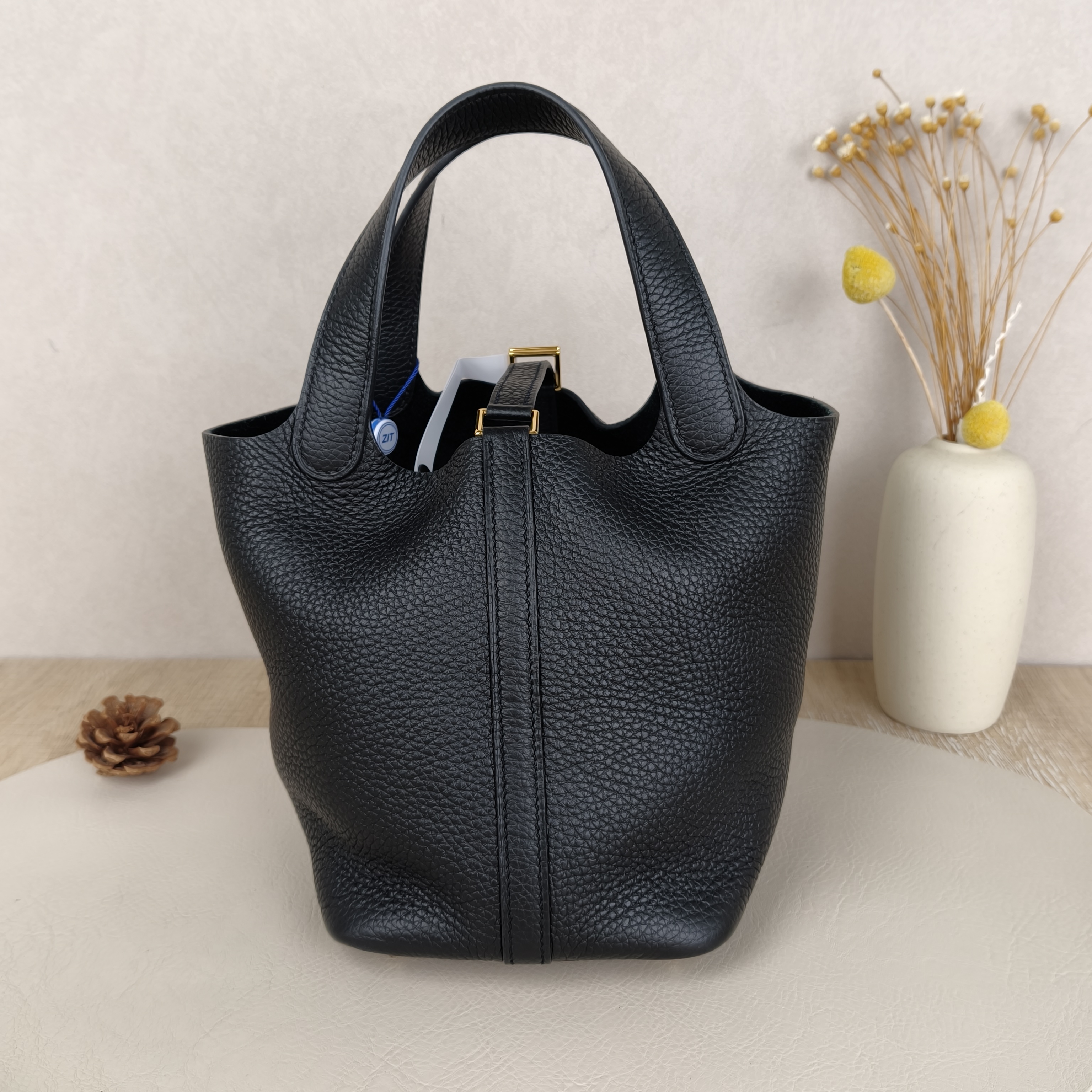 Hermès Top Handle Bag Picotin Lock 18 1889Black Calfskin Small18 × 13 × 18 cm — cover view 7 of 9