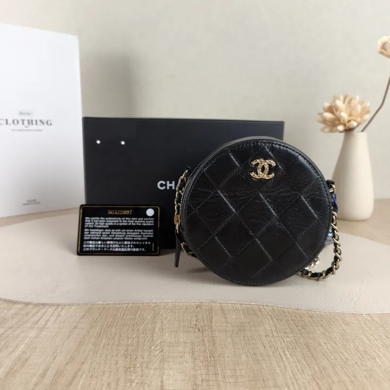 Chanel Crossbody Bag Crossbody Bag Black Waxed Leather One Size12 × 5 × 12 cm — cover view 2 of 5