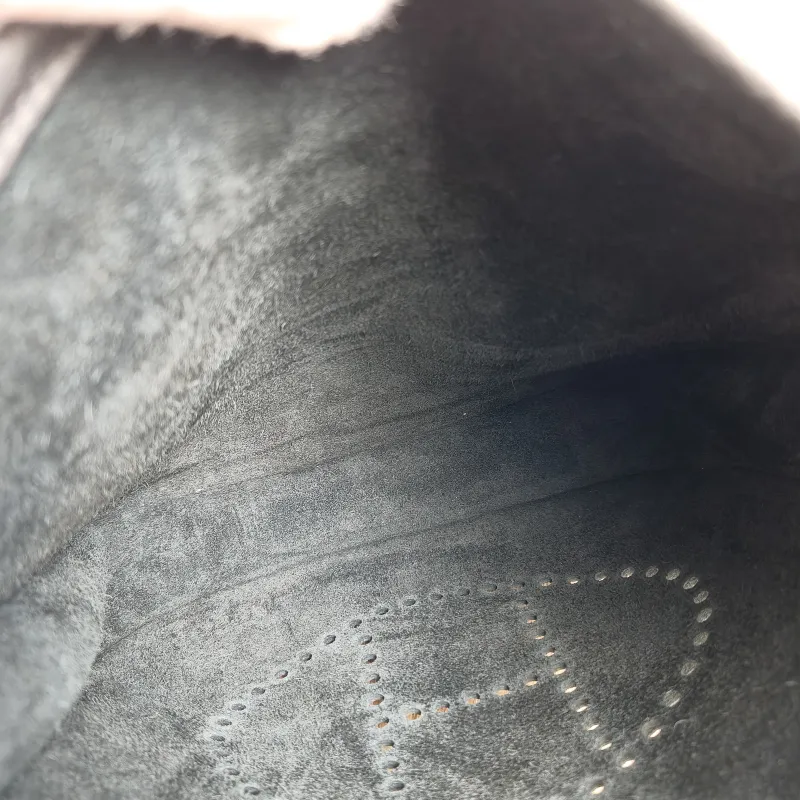 Hermès Crossbody Bag Evelyne 23 23Black TC Calfskin One Size23 × 6 × 24 cm — detail view 4 of 11