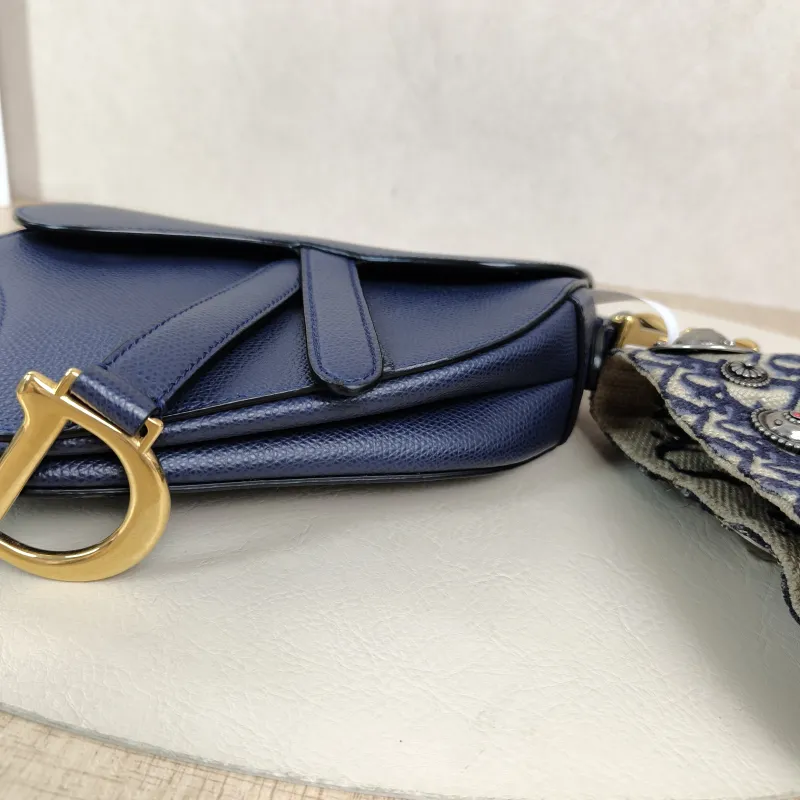 DIOR Top Handle Bag Saddle Blue Calfskinmini19 × 6 × 15 cm — detail view 10 of 13