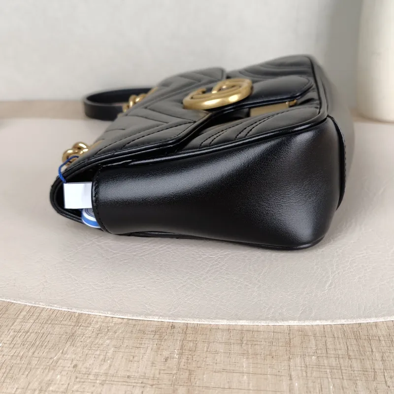GUCCI Crossbody Bag GG Marmont Small Marmont 22Black CC alfskin Small22 × 6 × 13 cm — detail view 10 of 11