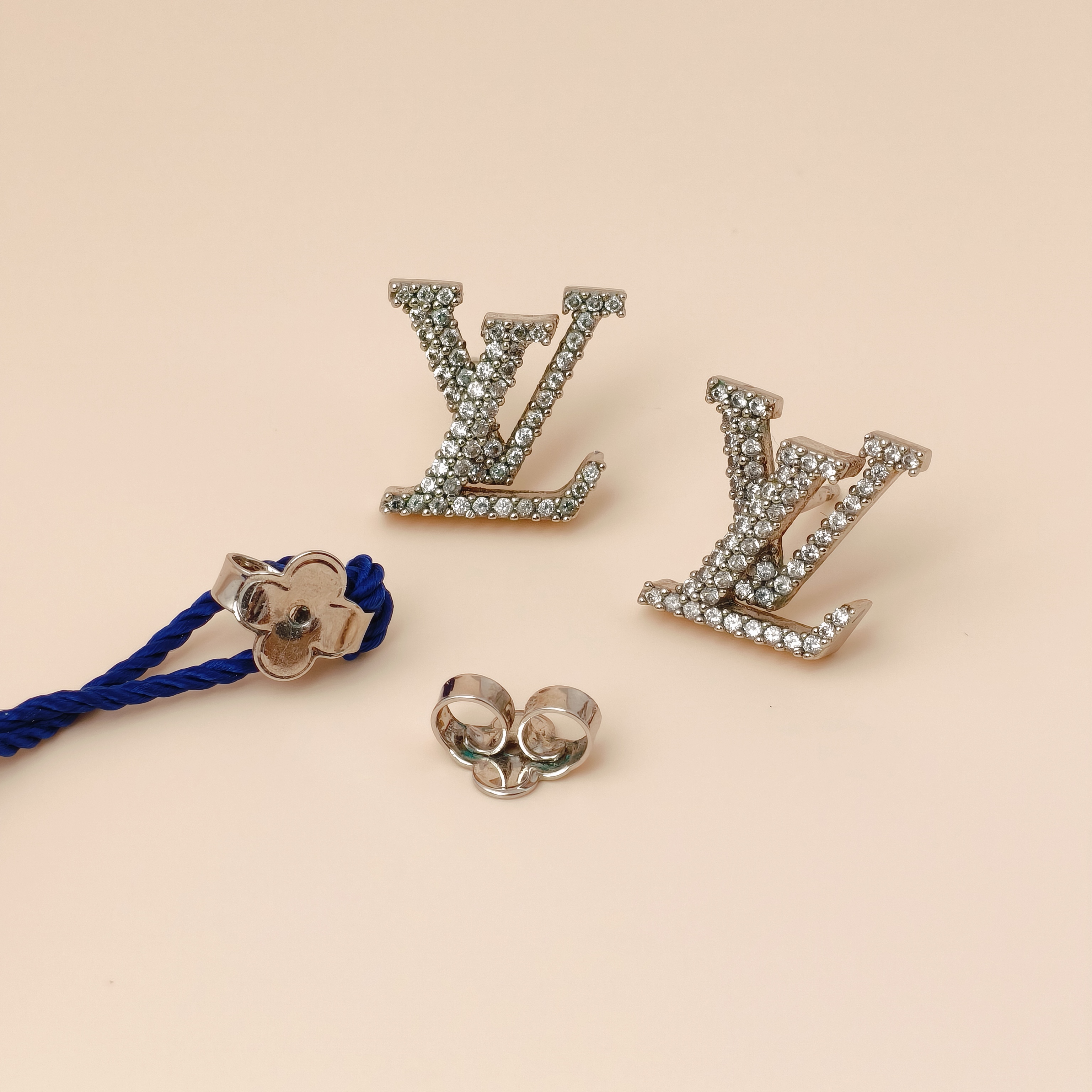 Louis Vuitton Earrings Earrings Silver One Size — cover view 7 of 8