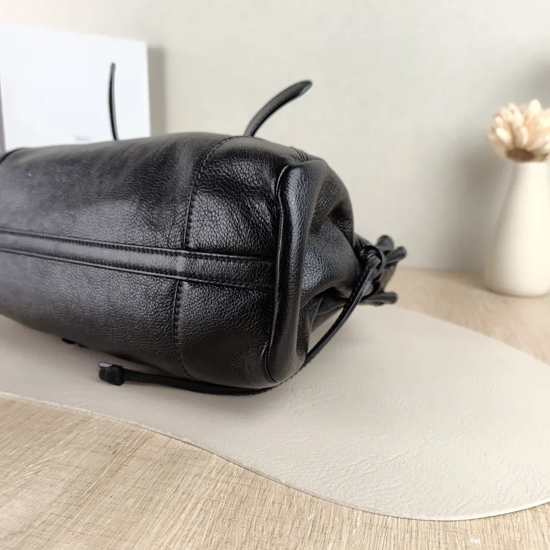 PRADA Shoulder Bag Karin Tote Bag Black Calfskin Medium 32 × 10.5 × 17.5 cm — detail view 9 of 12