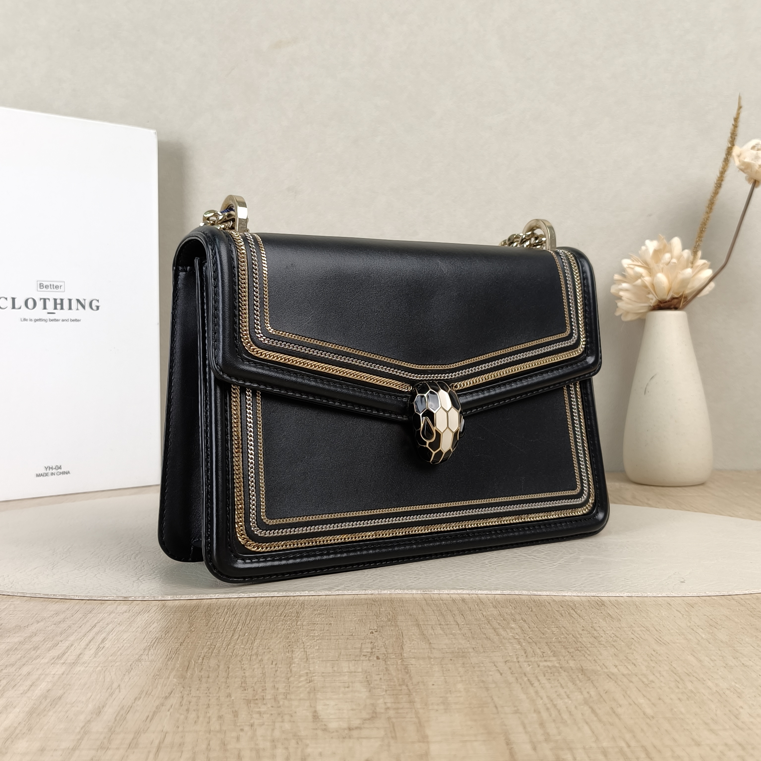 Bvlgari Shoulder Bag Serpenti Forever Collection Crossbody Bag Black Calfskin24 × 6 × 15.5 cm — cover view 4 of 4