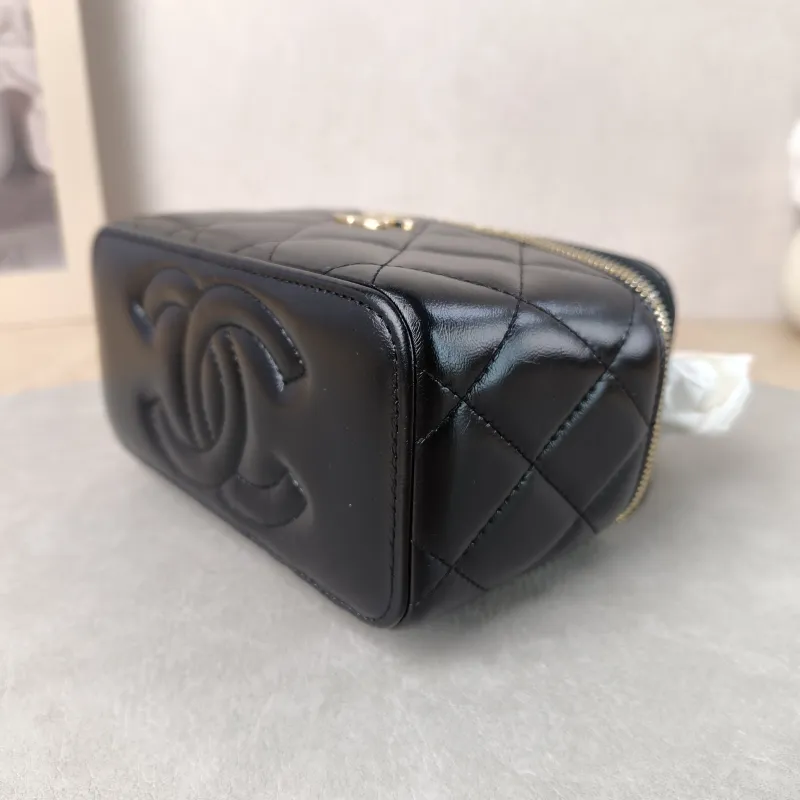 Chanel Crossbody Bag Black Waxed Leather Mini 16 × 8 × 9.5 cm — detail view 12 of 12