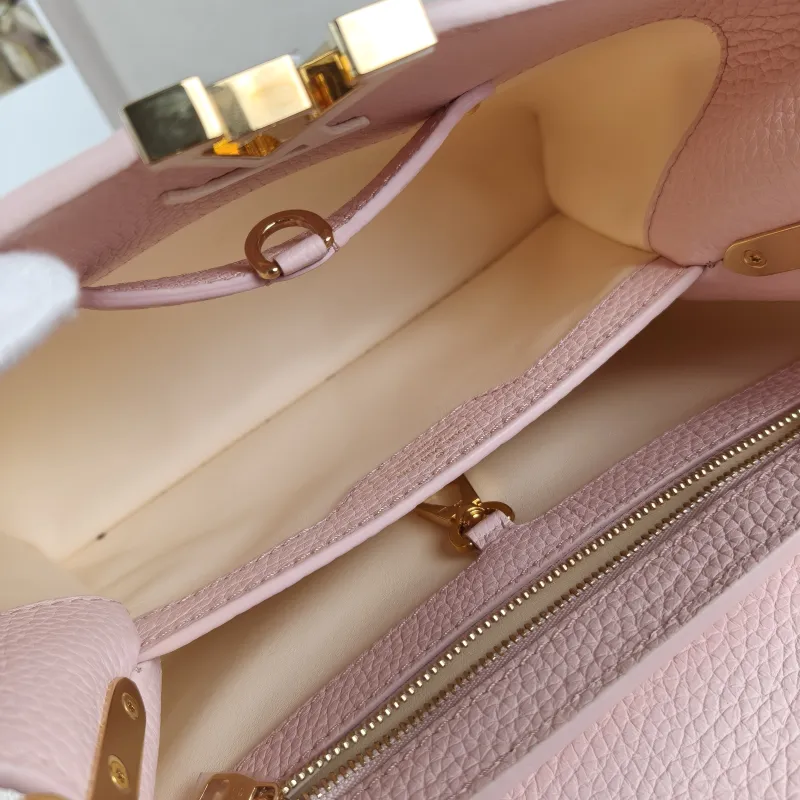 Louis Vuitton Top Handle Bag Capucines Pink Calfskin BB 27 × 9 × 17.5 cm — detail view 4 of 12