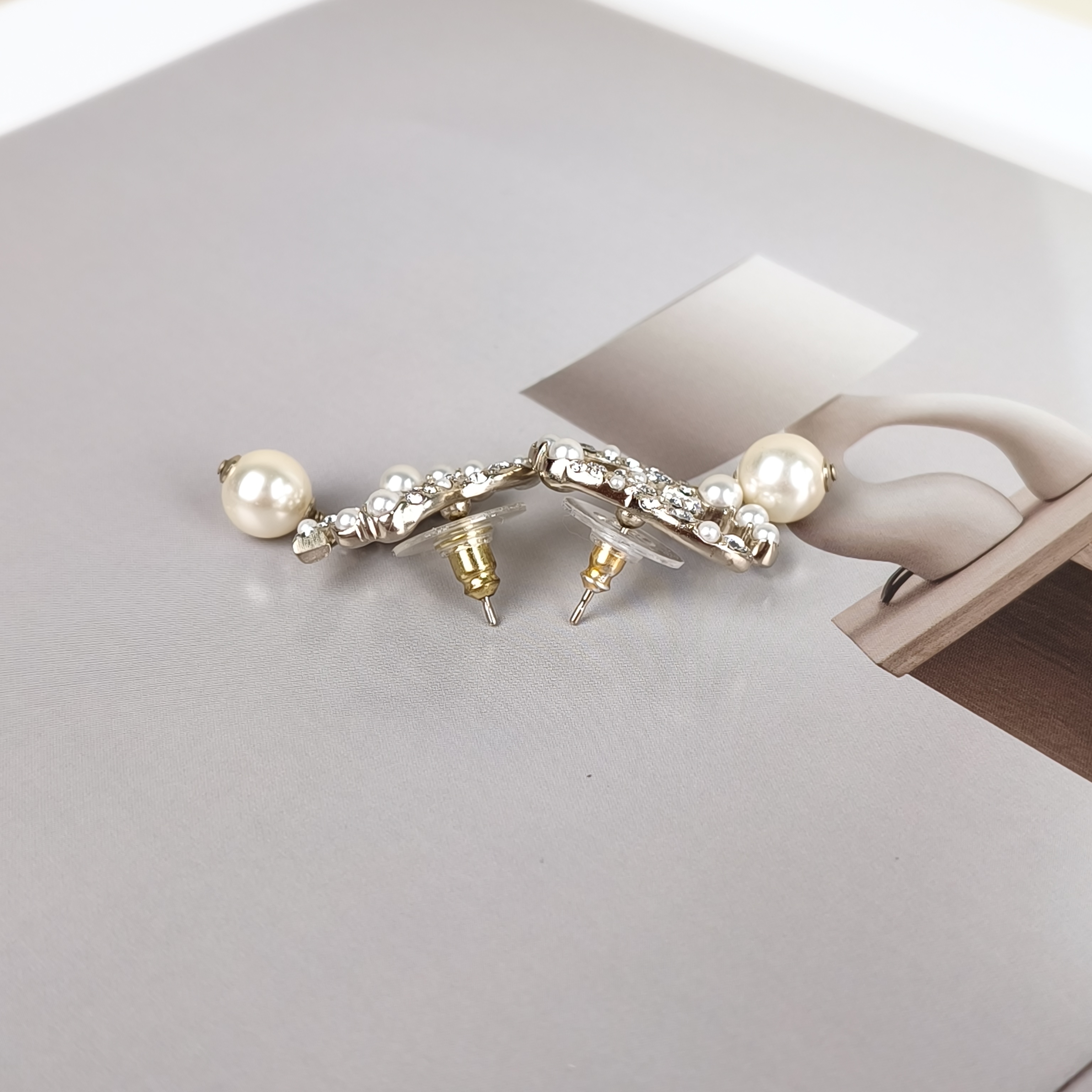 Chanel Earrings Earrings · C Pearl Pendant One Size — cover view 3 of 8