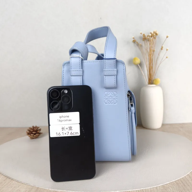 LOEWE Shoulder Bag Hammock Blue Calfskin Small 20 × 14.5 × 21 cm — cover view 2 of 5