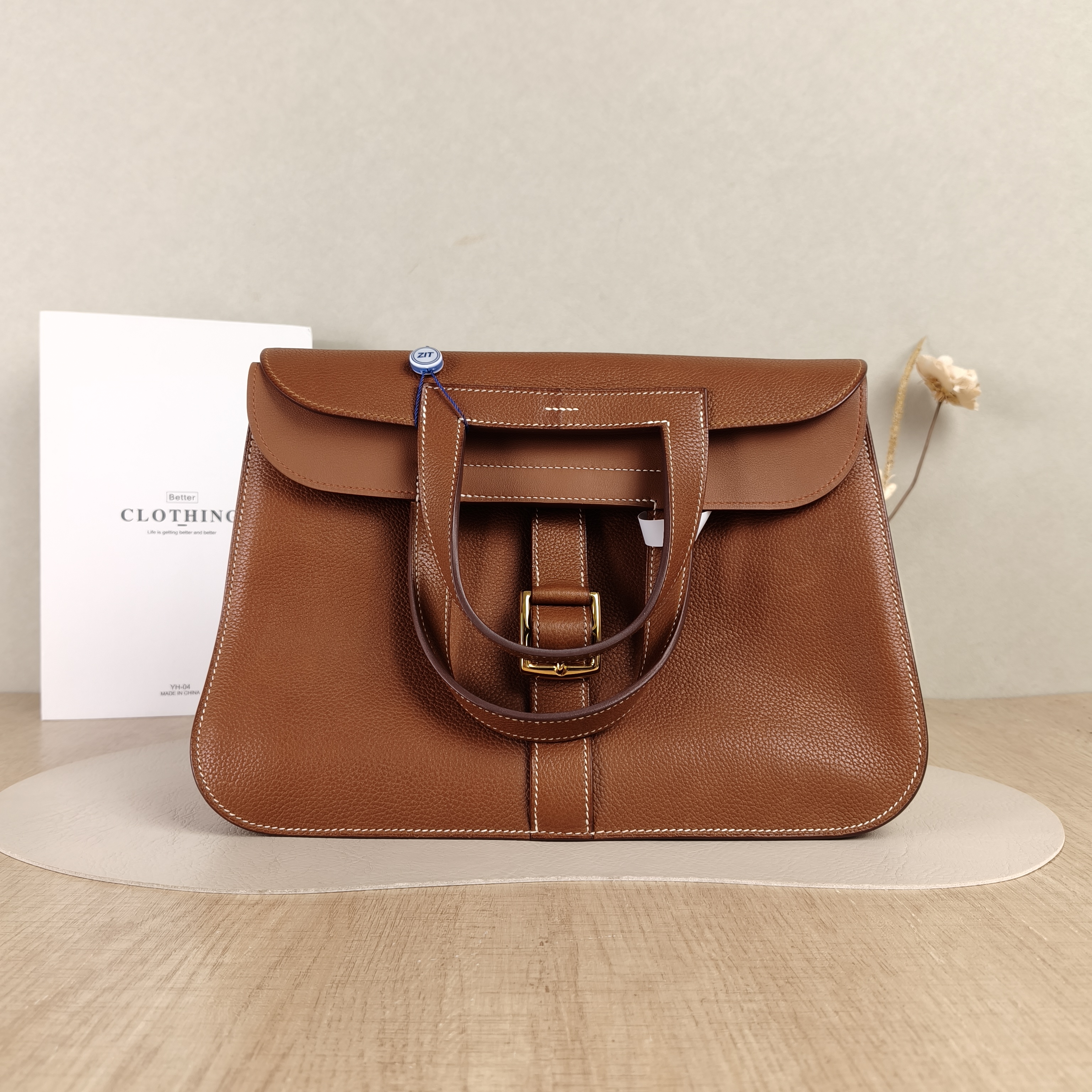 Hermès Shoulder Bag Halzan 31 Saddle Leather Medium31 × 9 × 28.5 cm