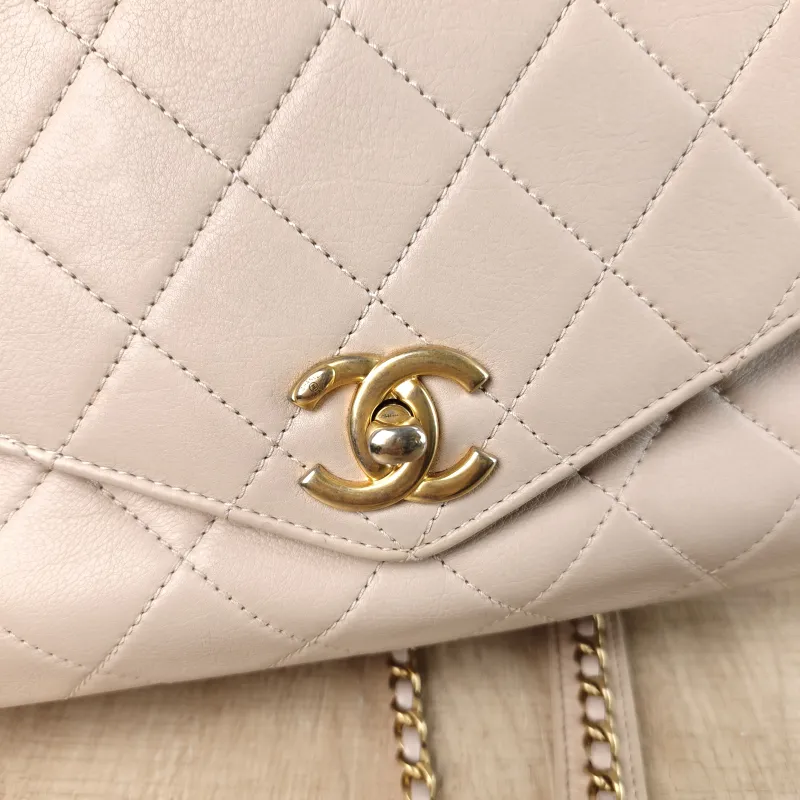 Chanel Crossbody Bag Crossbody Bag Beige Calfskin One Size24 × 10 × 16 cm — detail view 2 of 13