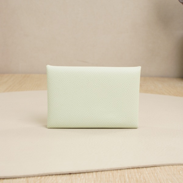 Hermès Cardholder Green Calfskin U · 10 × 1 × 7 cm