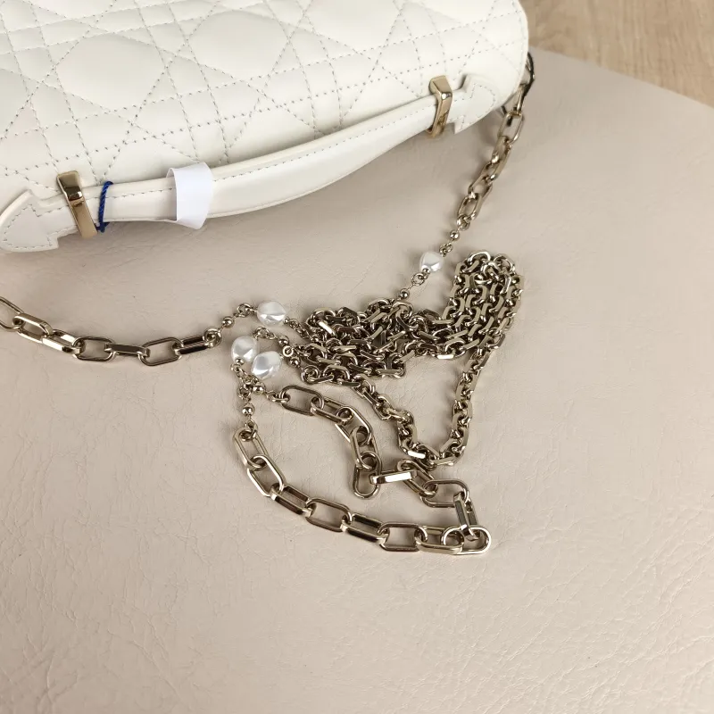 DIOR Shoulder Bag My Chain Bag White Lambskin mini21 × 4.5 × 11.5 cm — detail view 9 of 11