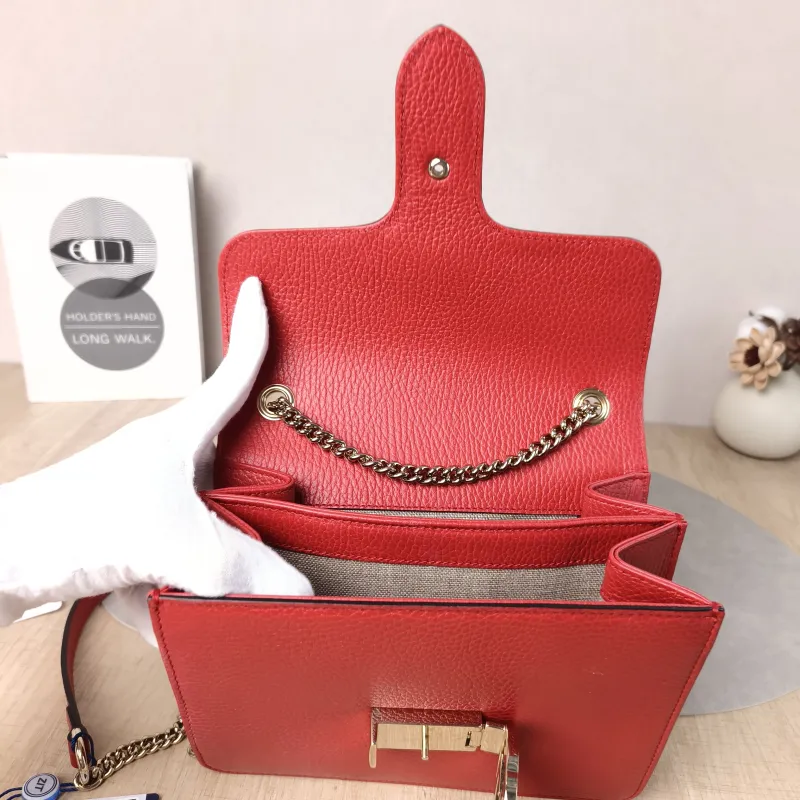 GUCCI Crossbody Bag g Collection Red Calfskin Small 20 × 9 × 16 cm — detail view 5 of 14