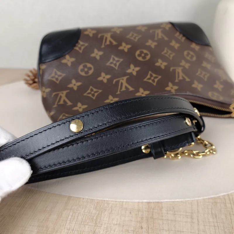 Louis Vuitton Crossbody Bag Boulogne PVC Small26 × 9.5 × 16 cm — detail view 10 of 10