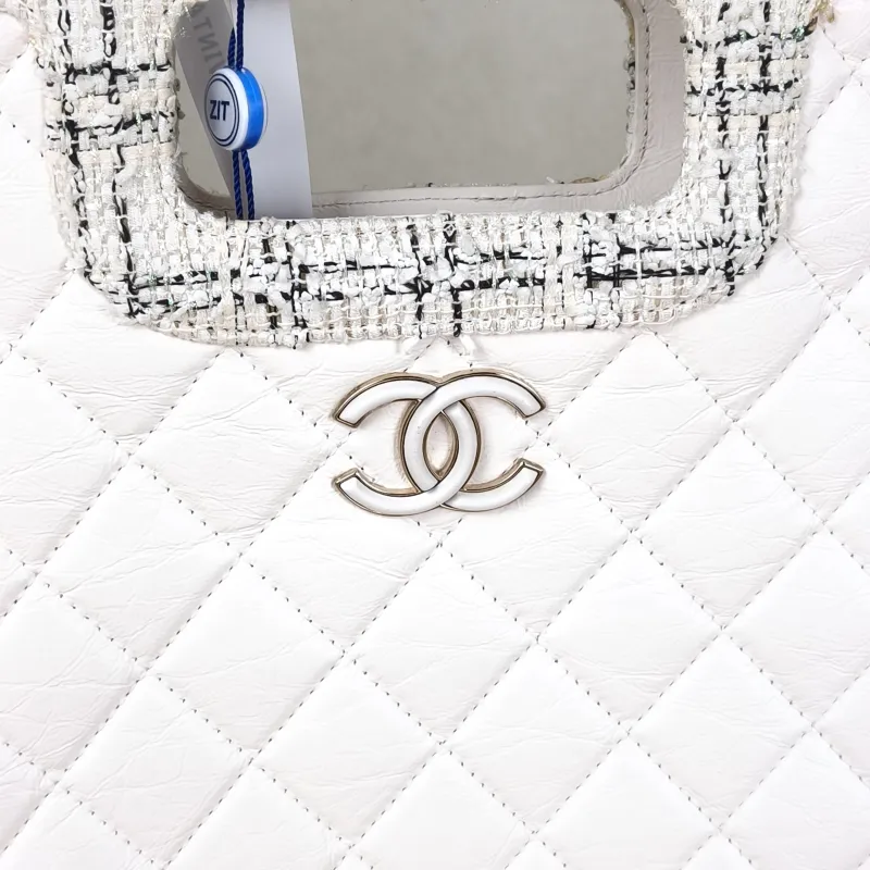 Chanel Shoulder Bag Edition c Tote Bag White Calfskin One Size26 × 6 × 29.5 cm — detail view 13 of 14