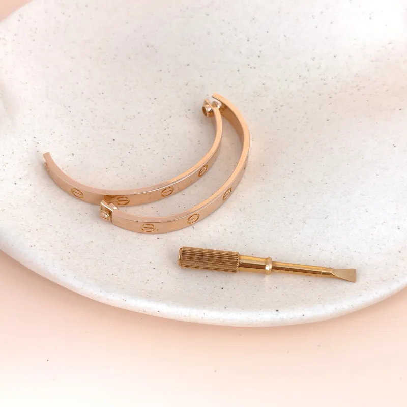 CARTIER Bangle Love Collection Bangle Rose Gold 18KR ose Gold Edition 16 — cover view 3 of 7