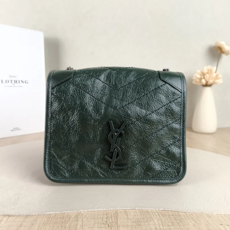 SAINT LAURENT Crossbody Bag Niki Chain Bagwoc Green Calfskin Mini 19 × 5 × 16 cm