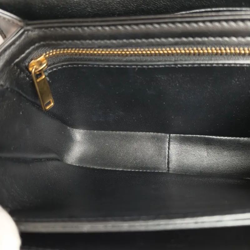 CELINE Crossbody Bag Teen Triomphe Black CC alfskin Small18.5 × 6 × 14 cm — detail view 2 of 13