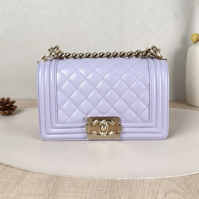 Chanel Crossbody Bag Le Boy​ Grained Calfskin Small20.5 × 8.5 × 12 cm