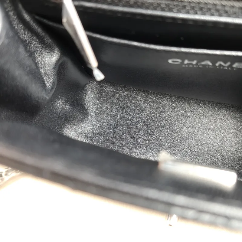 Chanel Crossbody Bag Classic Flap Mini CF Mini Black Lambskin17 × 8 × 13.5 cm — detail view 11 of 13