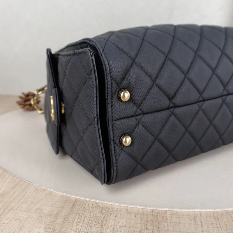 Chanel Shoulder Bag 25Bag Grey Canvas Small 26 × 14 × 30 cm — detail view 3 of 12