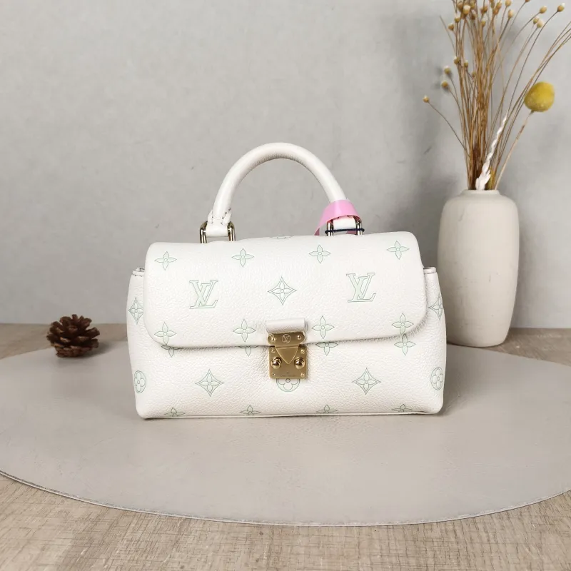 Louis Vuitton Crossbody Bag MADELEINE White · Green Calfskin nano 21 × 6 × 12.5 cm