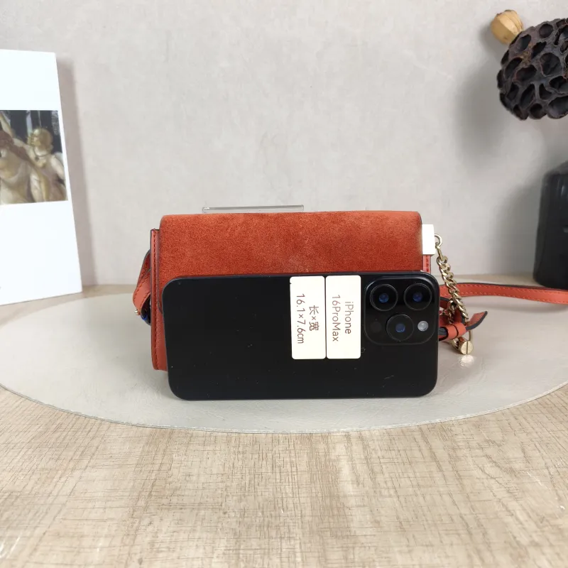 Chloé Shoulder Bag faye Crossbody Bag Red Calfskin 18 × 3 × 10 cm — cover view 5 of 5