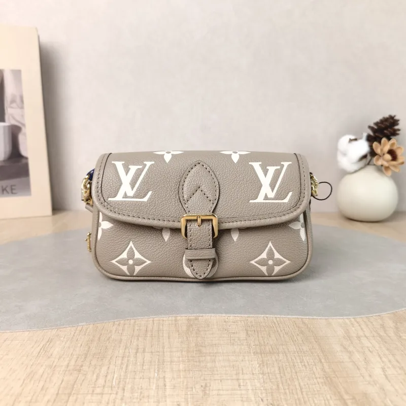 Louis Vuitton Crossbody Bag Diane Baguette Bag Empreinte Embossed Calfskin nano 19 × 6 × 10.5 cm
