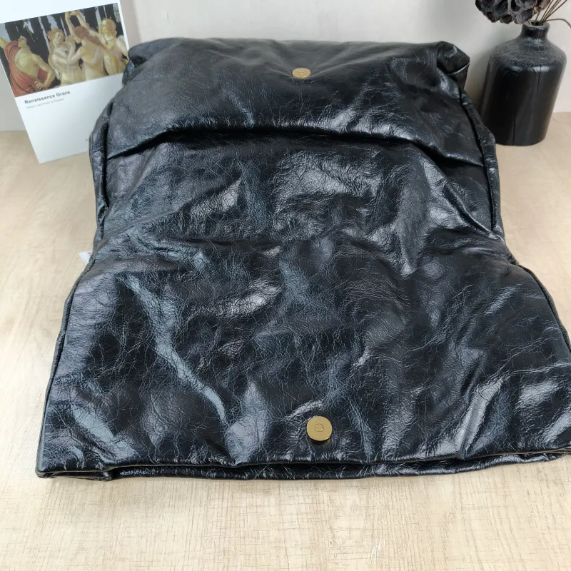 BALENCIAGA Shoulder Bag MONACO Chain Bag Black Calfskin Large43 × 15 × 33 cm — detail view 2 of 13