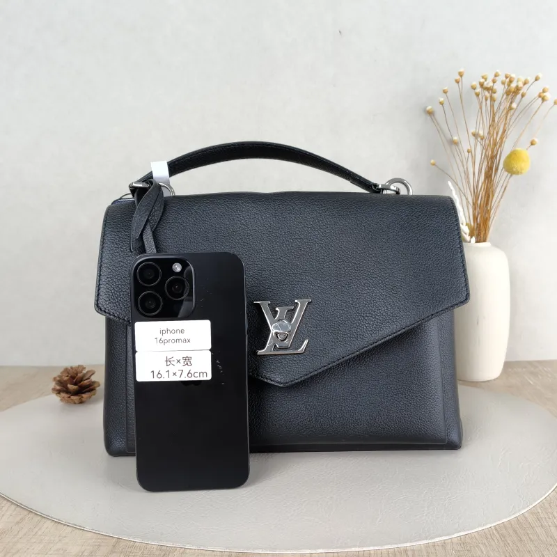 Louis Vuitton Crossbody Bag My Lockme Messenger Bag Black Calfskin Medium28 × 11 × 20 cm — cover view 3 of 5