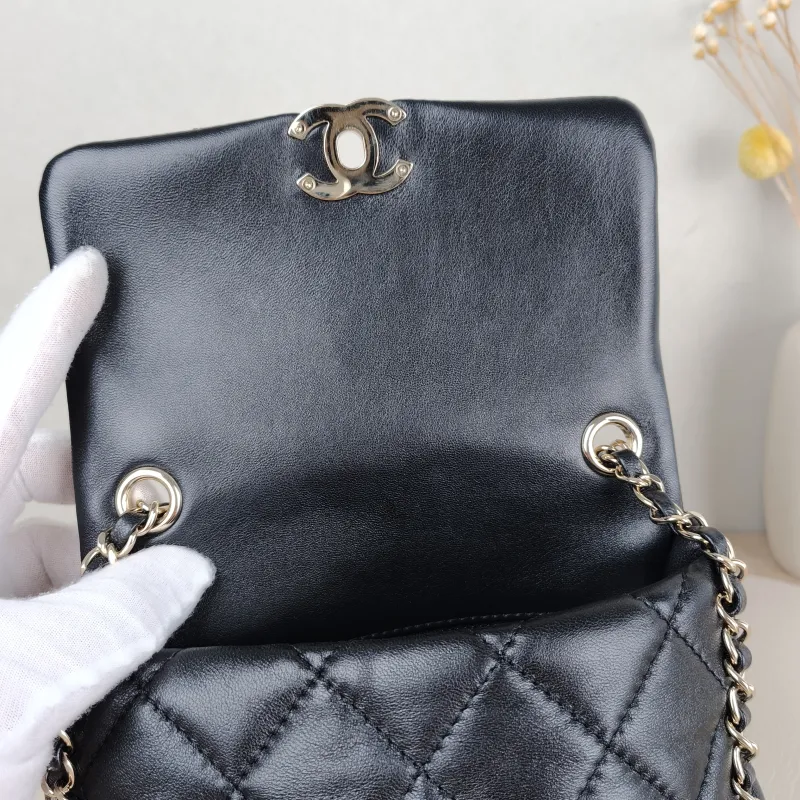 Chanel Backpack logo Backpack Black Lambskin 19 × 6 × 17 cm — detail view 3 of 13