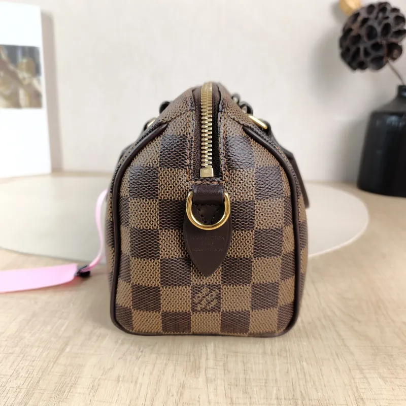 Louis Vuitton Crossbody Bag Speedy20 Shoulder Strap PVC Small 20.5 × 12 × 13.5 cm — detail view 5 of 10