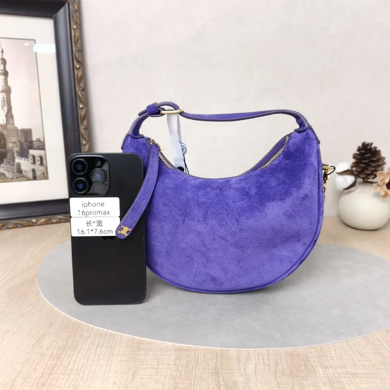 CELINE Crossbody Bag TEEN LULU hobo Calfskin Small21 × 5 × 24 cm — cover view 2 of 5
