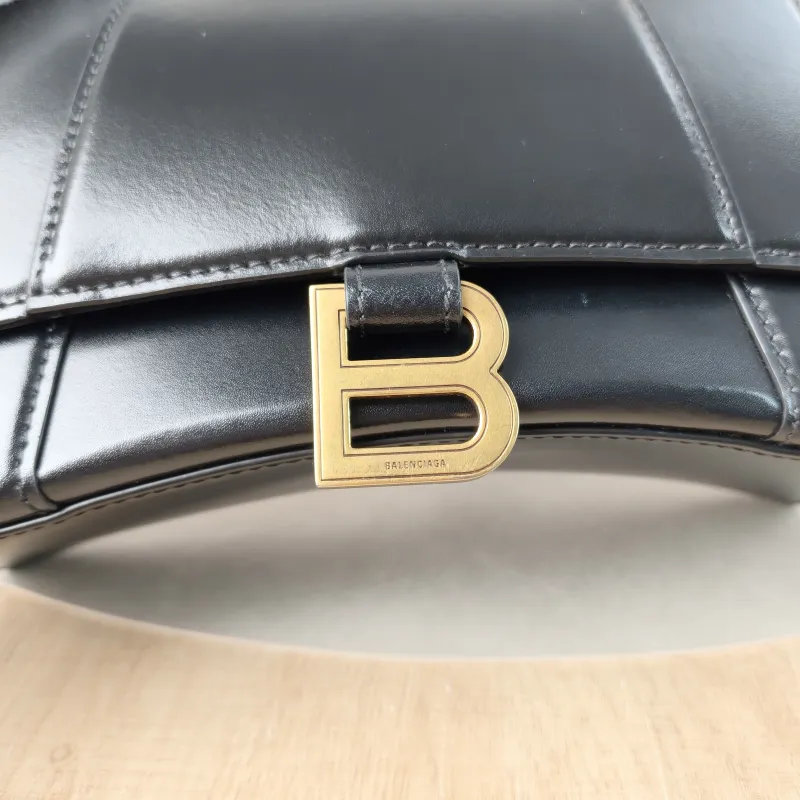 BALENCIAGA Crossbody Bag Hourglass Hourglass Bag Black Calfskin S 23 × 10 × 14 cm — detail view 5 of 14