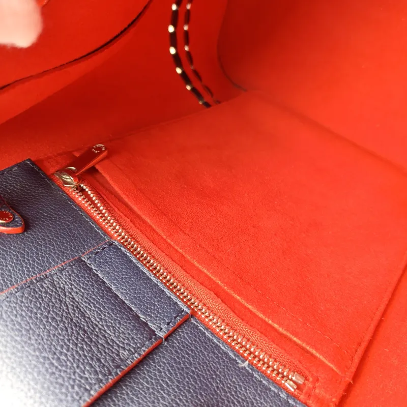 Louis Vuitton Shoulder Bag lockme Shoulder Bag Blue Red Calfskin One Size 25 × 15 × 27 cm — detail view 12 of 13