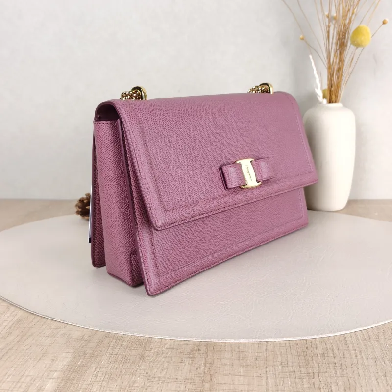FERRAGAMO Crossbody Bag Chain Bag Calfskin One Size25 × 5 × 17 cm — cover view 3 of 5