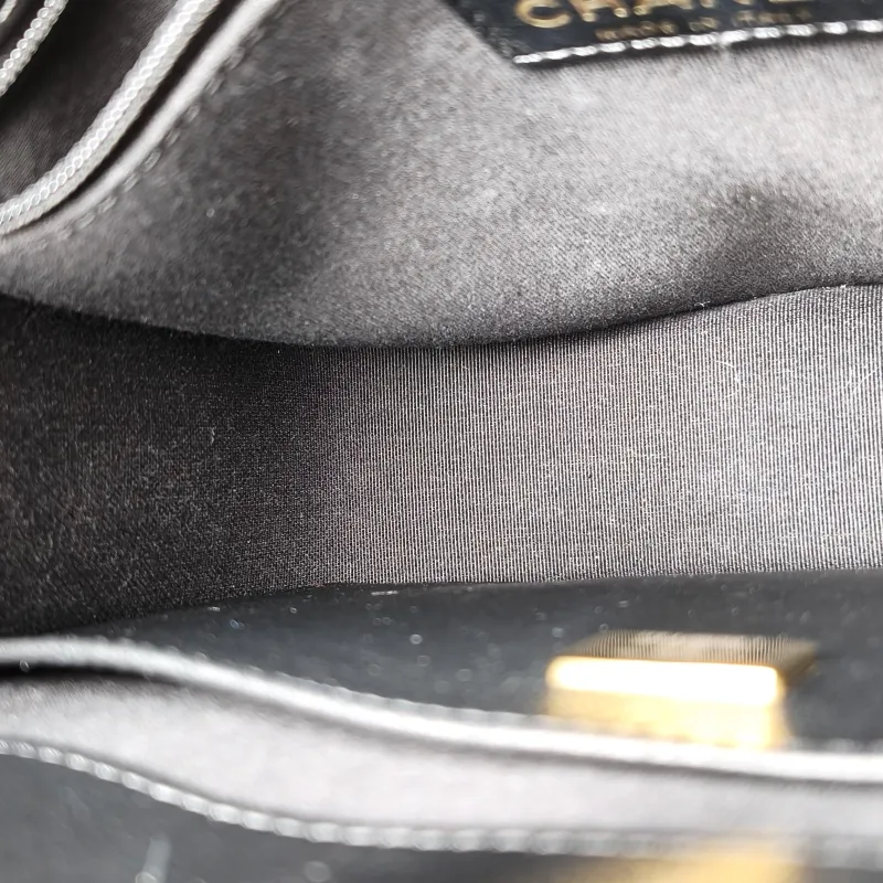 Chanel Crossbody Bag 24s hobo Black Calfskin One Size 22 × 6 × 24 cm — detail view 3 of 11
