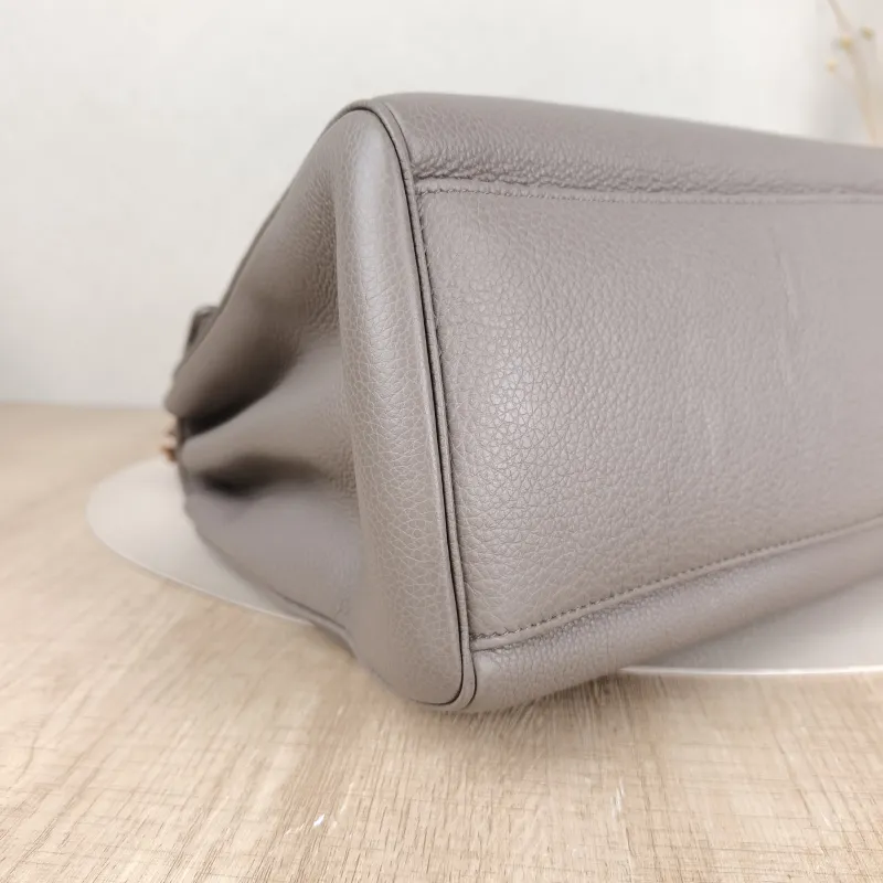 CELINE Shoulder Bag Soft 16Shoulder Bag Grey Calfskin Medium32 × 15 × 24 cm — detail view 2 of 12
