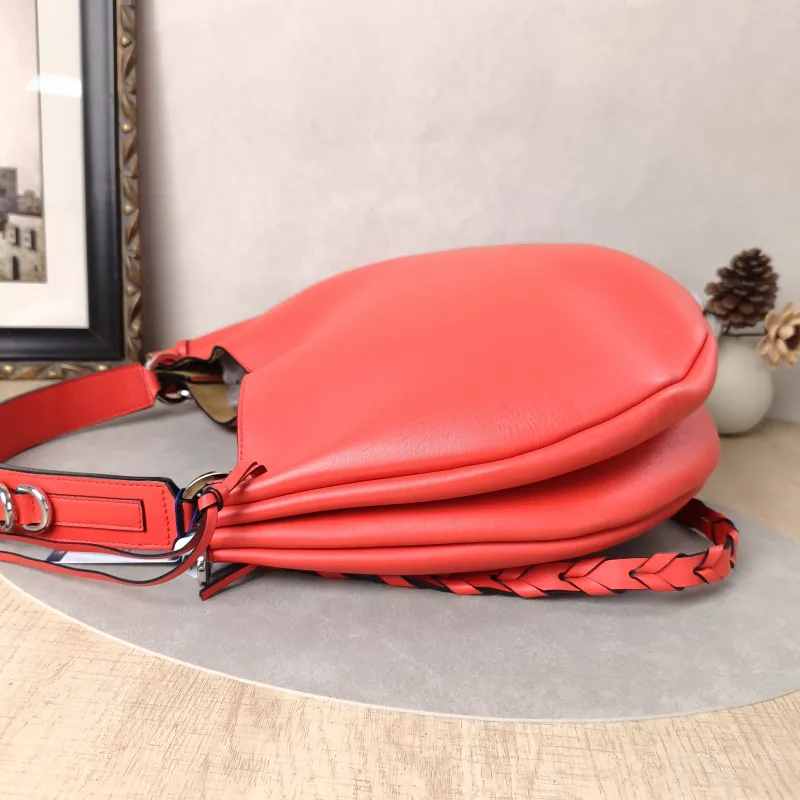 LOEWE Crossbody Bag Crossbody Bag Red Calfskin One Size34 × 9.5 × 28 cm — detail view 8 of 17