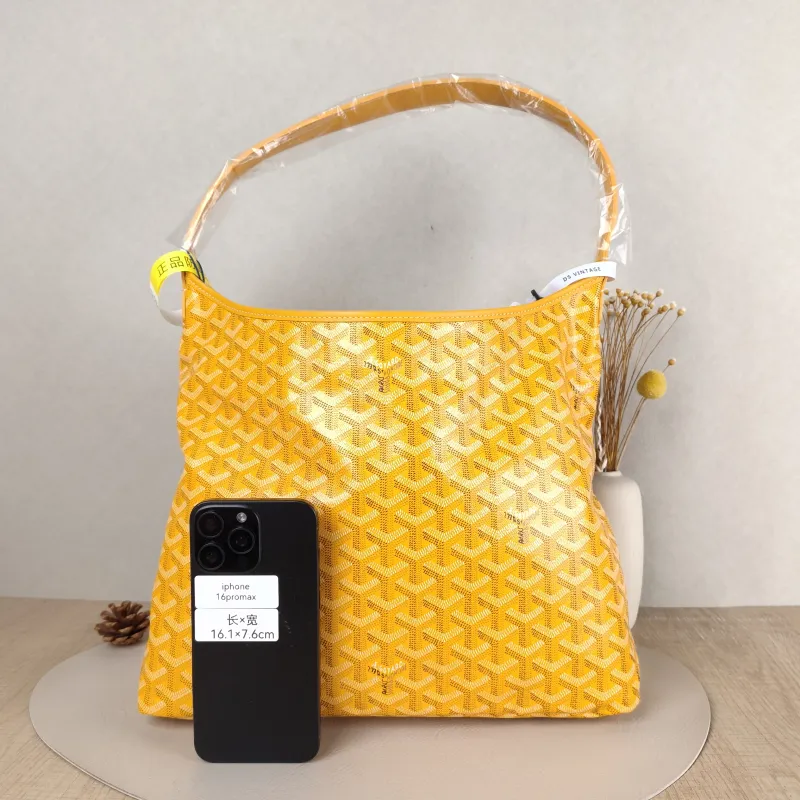 GOYARD Shoulder Bag Boheme Hobo​ Yellow PVC Small 43 × 14 × 27 cm — cover view 3 of 6