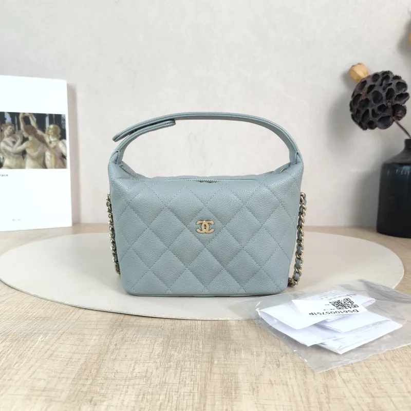 Chanel Crossbody Bag Crossbody Bag Blue Grained Calfskin One Size 21.5 × 7.5 × 19 cm — cover view 2 of 6